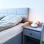 Kate's Place Apartment *